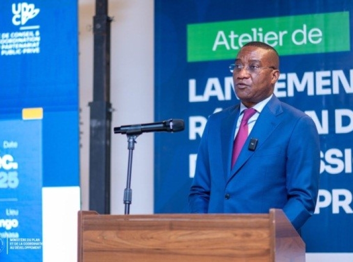 Enquête sur les conditions de vie des ménages, INS : Guylain Nyembo réaffirme l’engagement du Gouvernement à réduire l’indice de pauvreté en RDC !